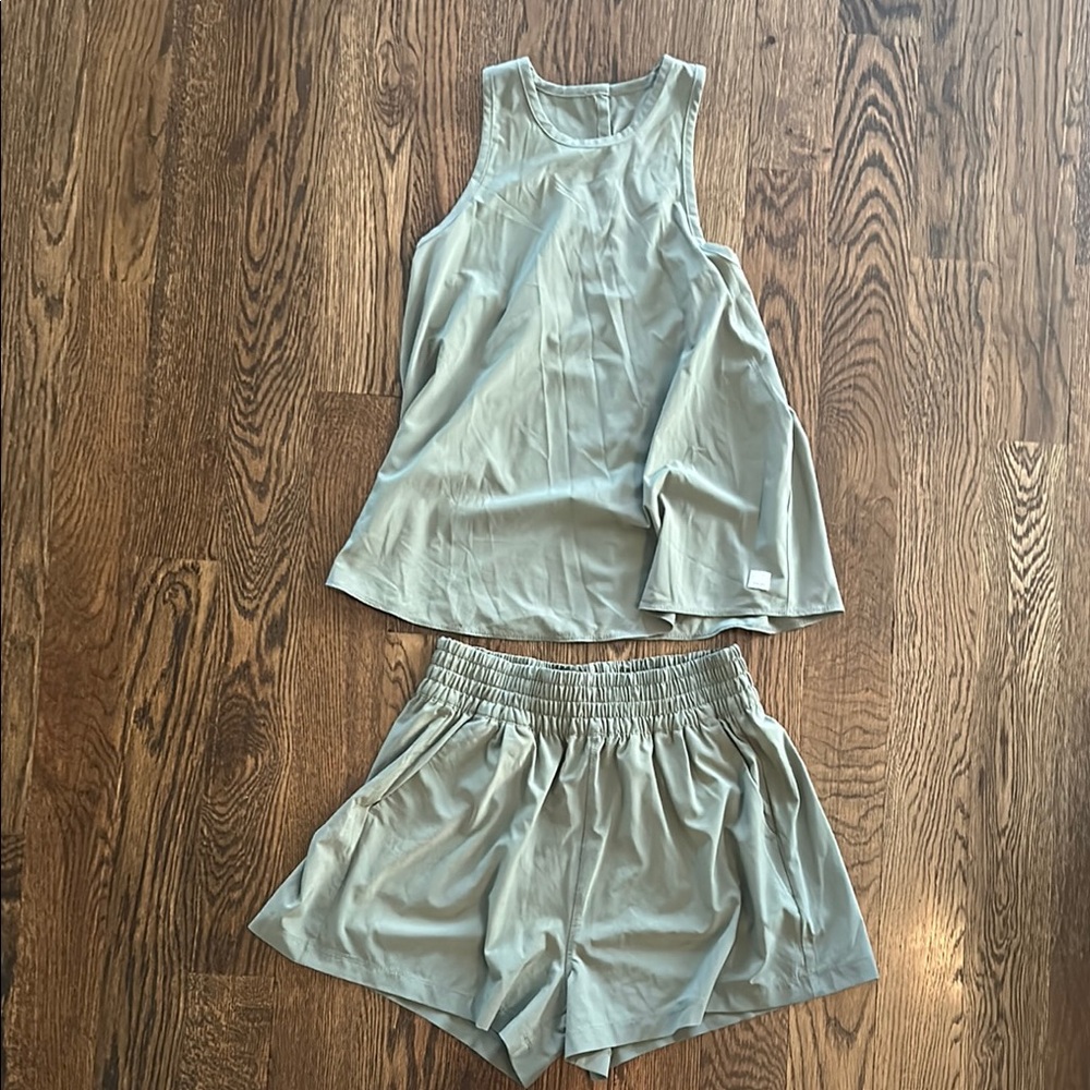 Women's Olive Green Vuori Set